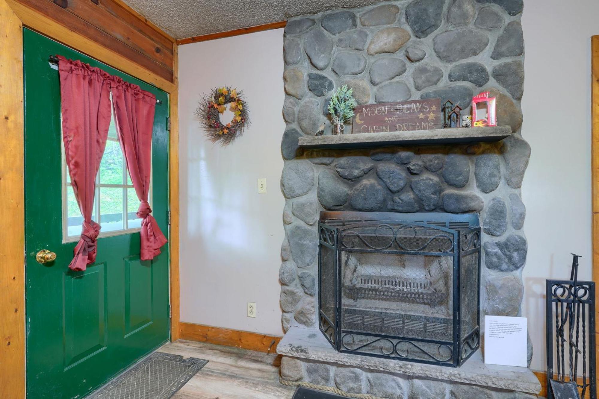 Blue Rose Cabins - Rosebud Cabin Logan Bagian luar foto